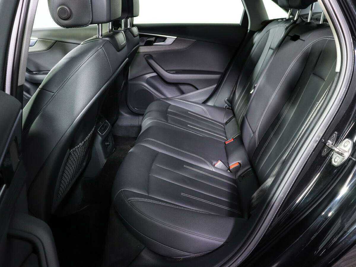 Audi A4 2021 года с пробегом. Фото: #7