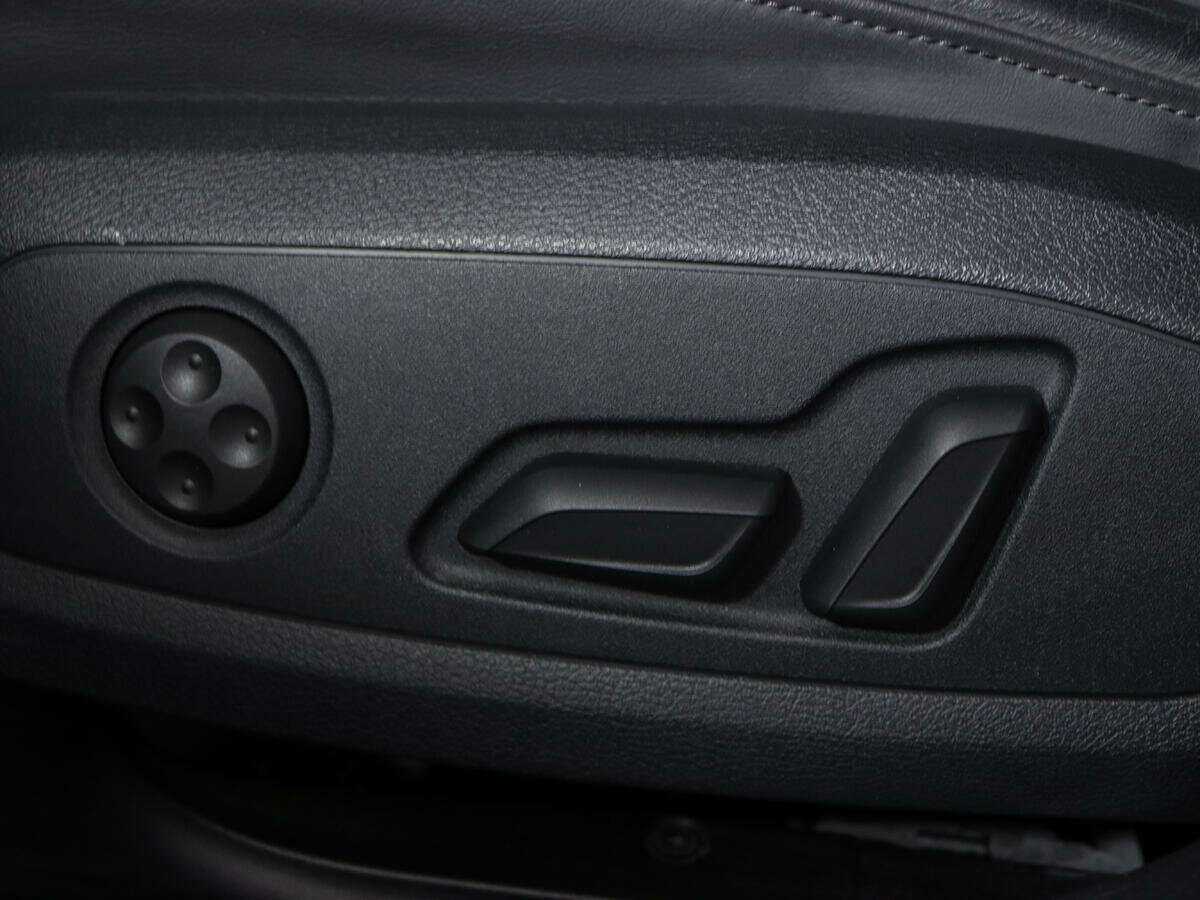 Audi A4 2021 года с пробегом. Фото: #16