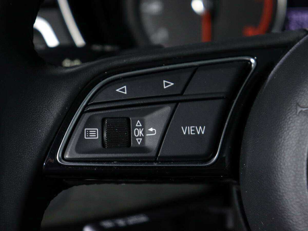 Audi A4 2021 года с пробегом. Фото: #18