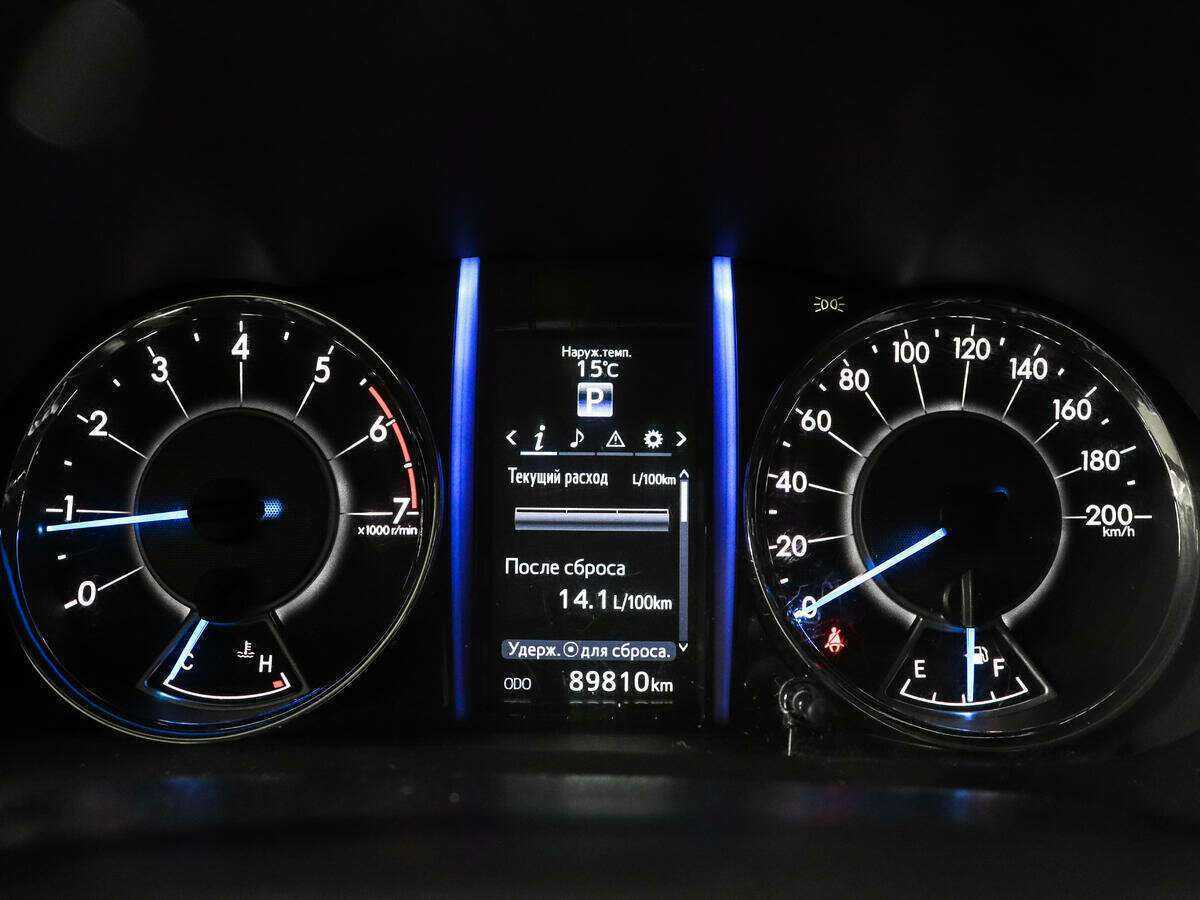 Toyota Fortuner 2018 года с пробегом. Фото: #8