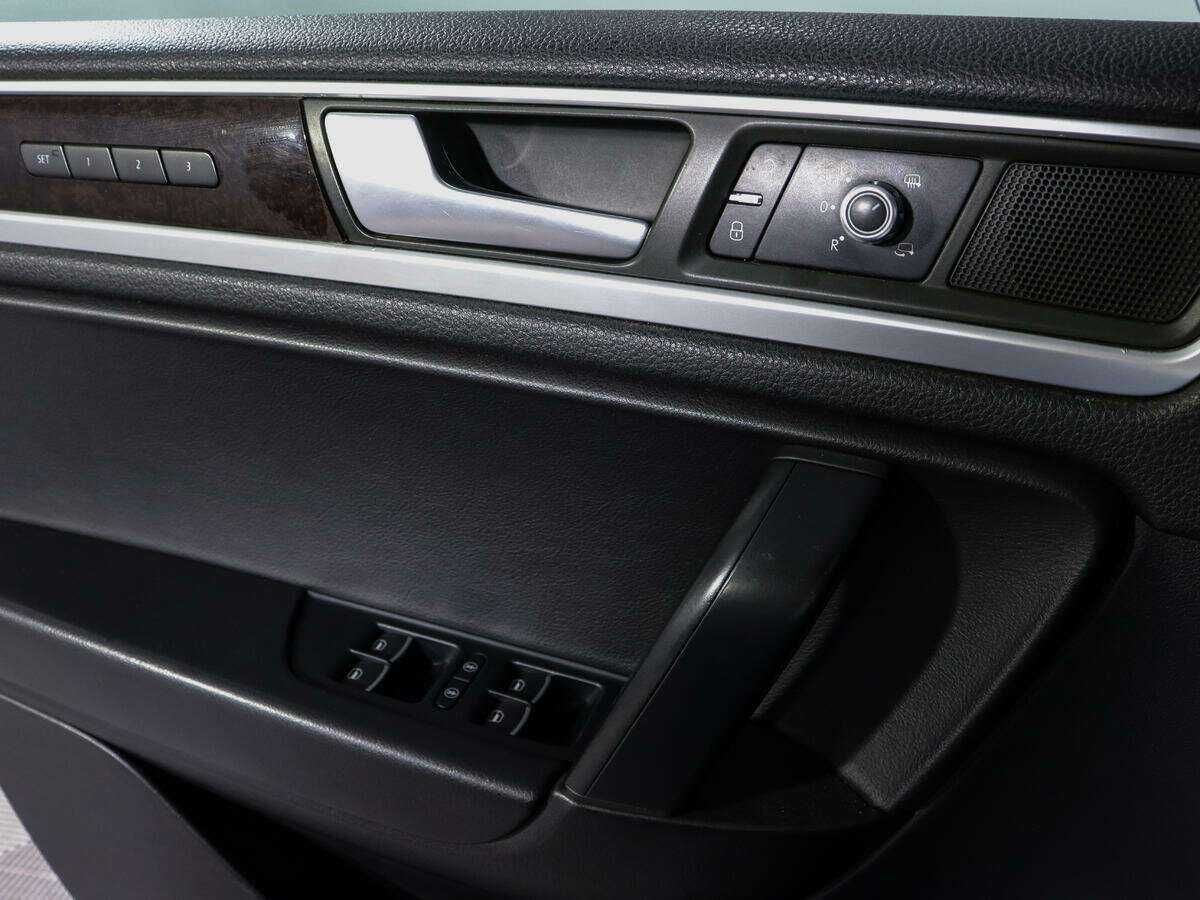 Volkswagen Touareg 2012 года с пробегом. Фото: #18