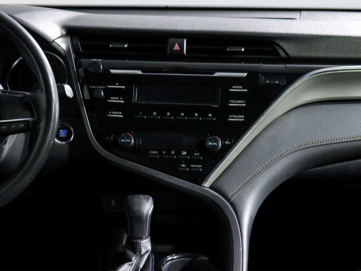 Toyota Camry 2021 года с пробегом. Фото: #12