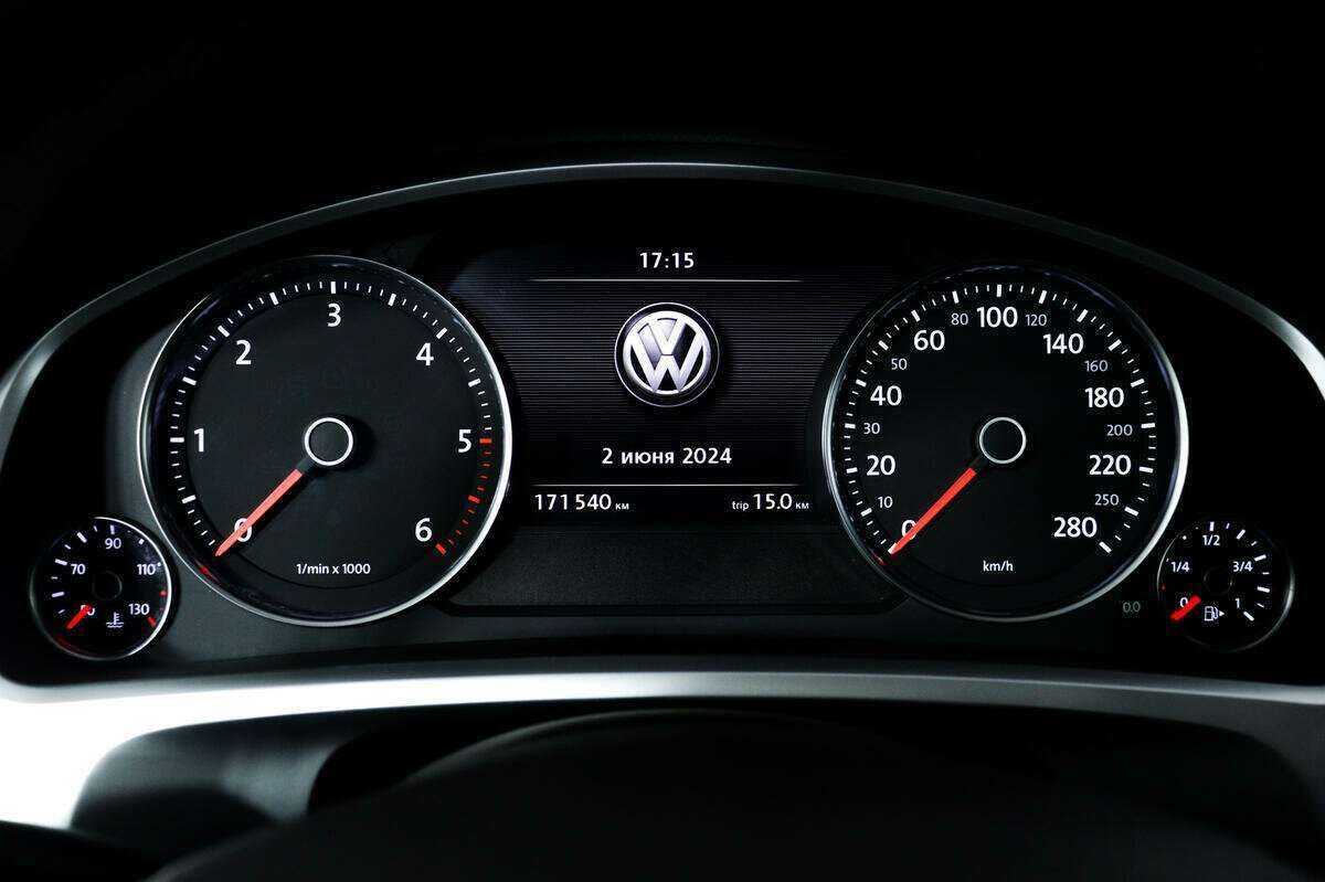 Volkswagen Touareg 2015 года с пробегом. Фото: #9