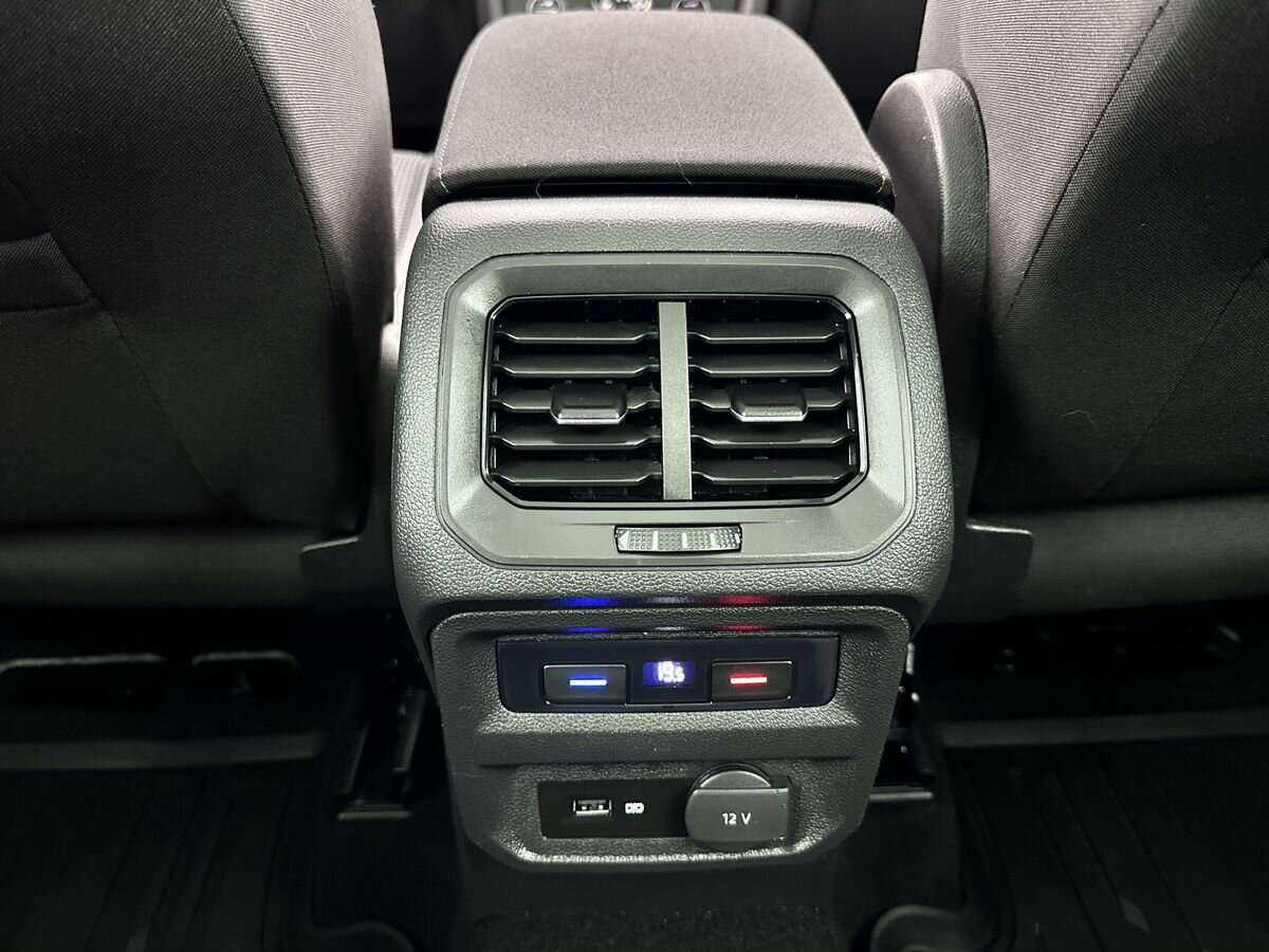 Volkswagen Tiguan 2019 года с пробегом. Фото: #14