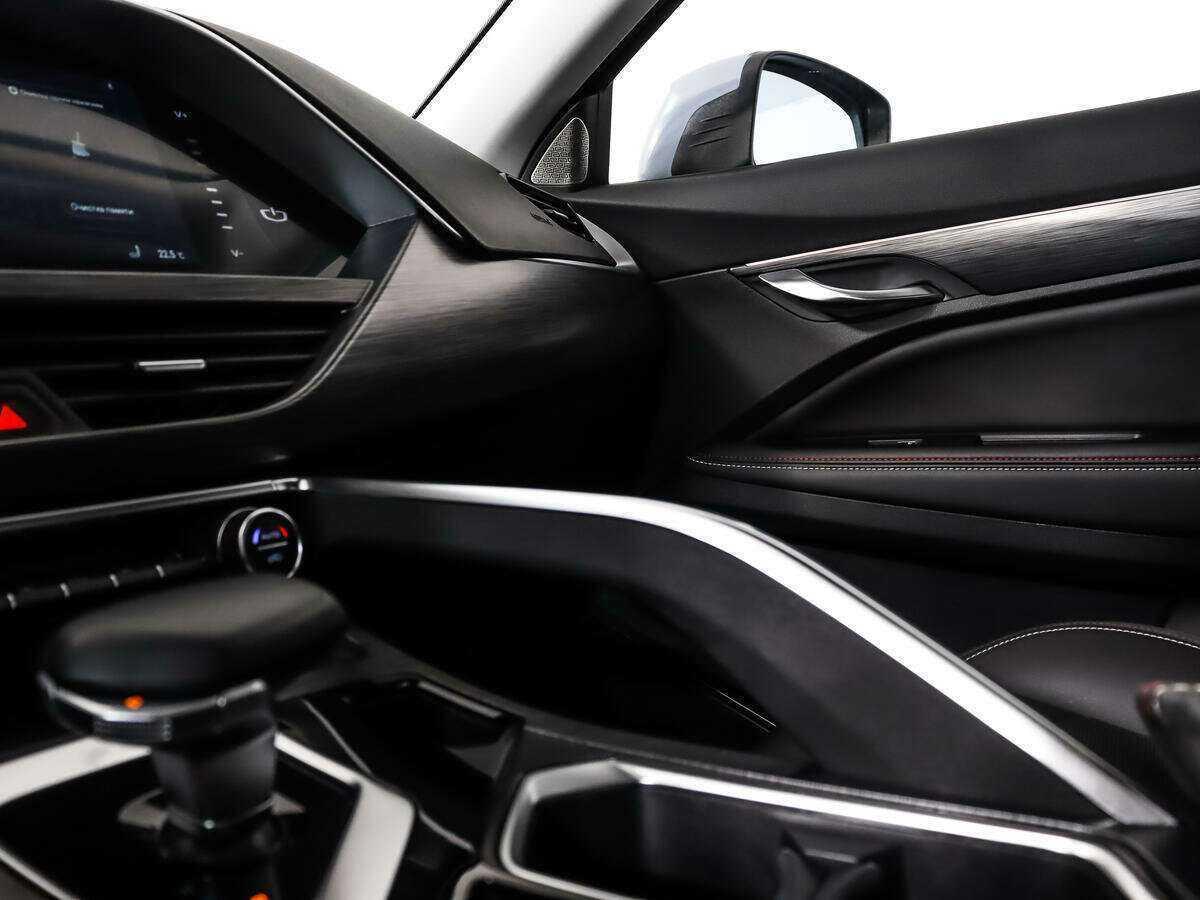 Geely Tugella 2022 года с пробегом. Фото: #18