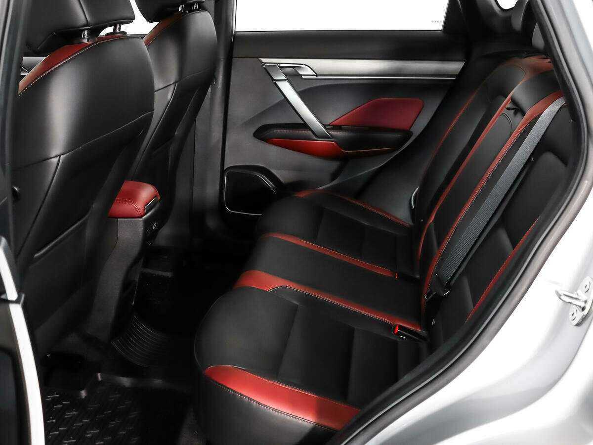 Geely Coolray 2022 года с пробегом. Фото: #10