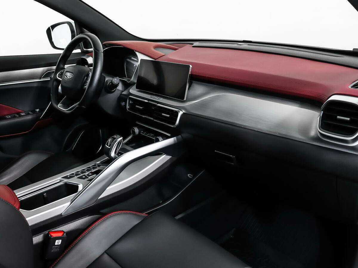 Geely Coolray 2022 года с пробегом. Фото: #12