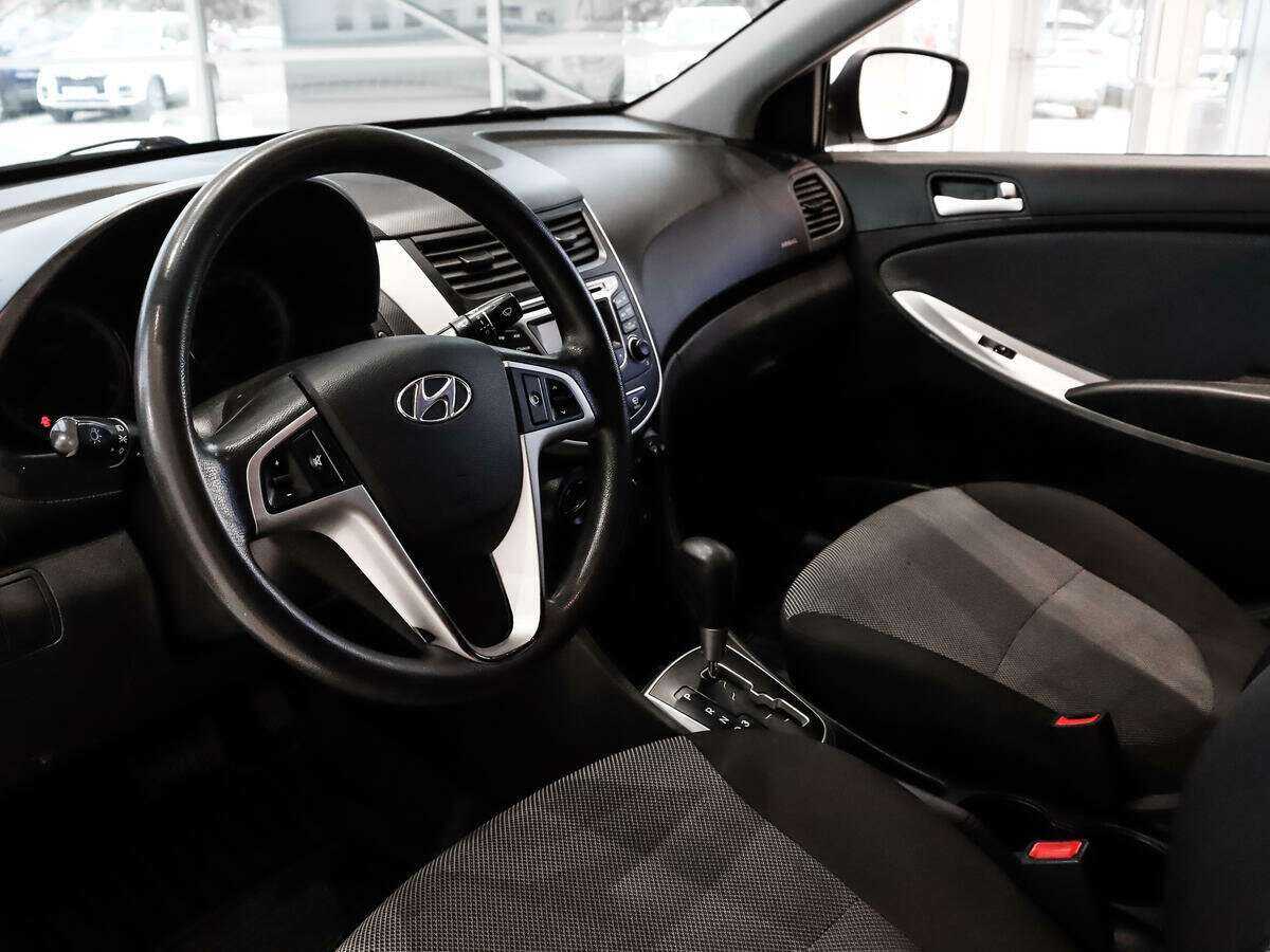 Б/У Хендай Солярис 2012 года. Фото: #8