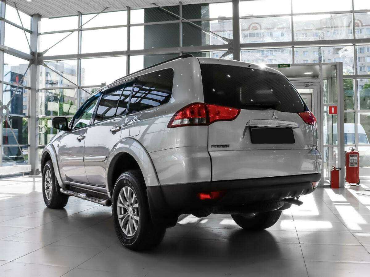 Mitsubishi Pajero Sport 2015 года с пробегом. Фото: #5