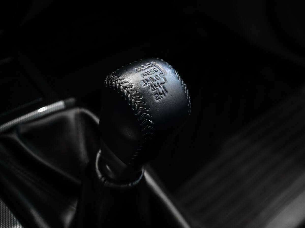 Mitsubishi Pajero Sport 2015 года с пробегом. Фото: #15