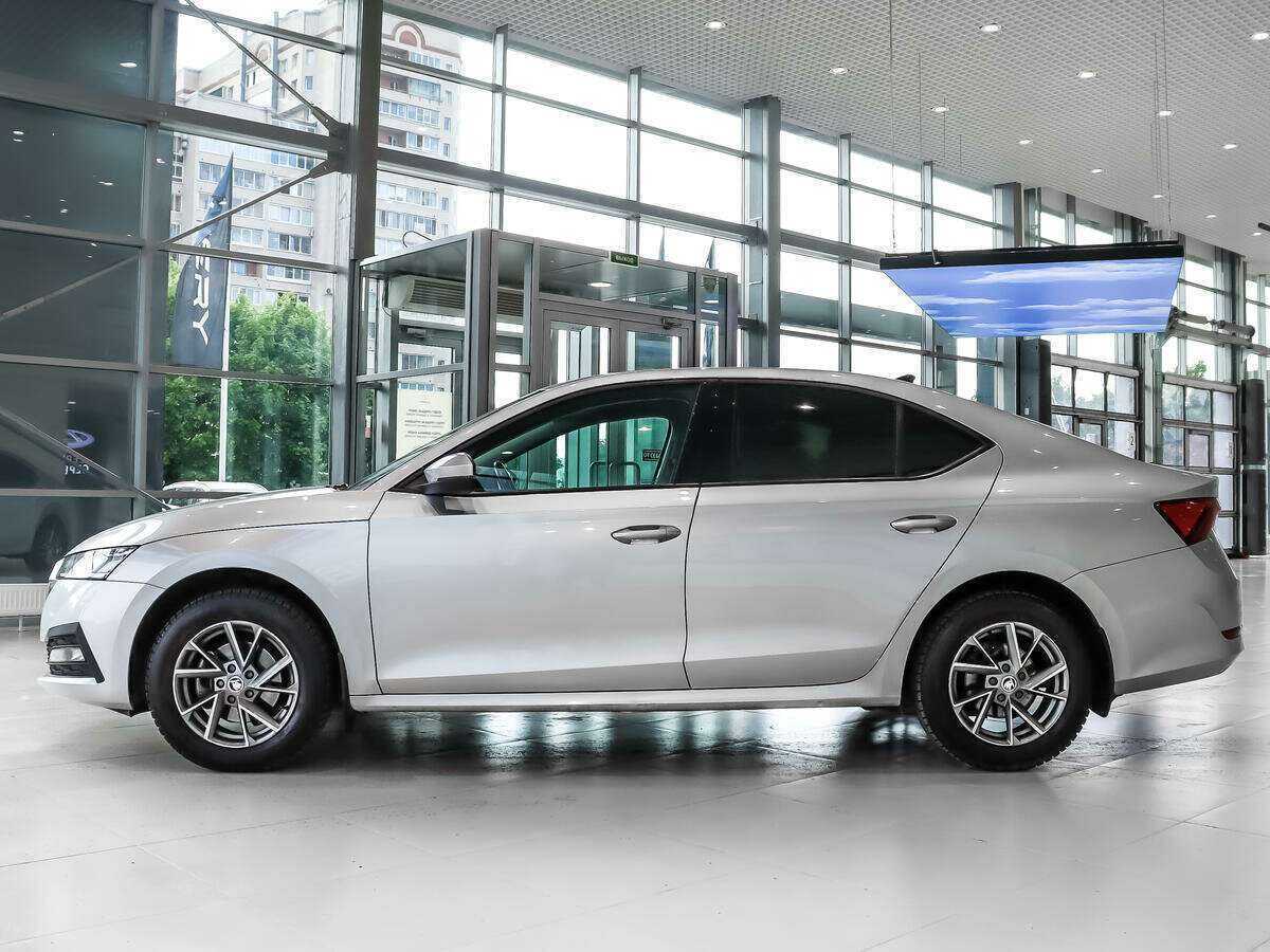 Skoda Octavia 2021 года с пробегом. Фото: #6