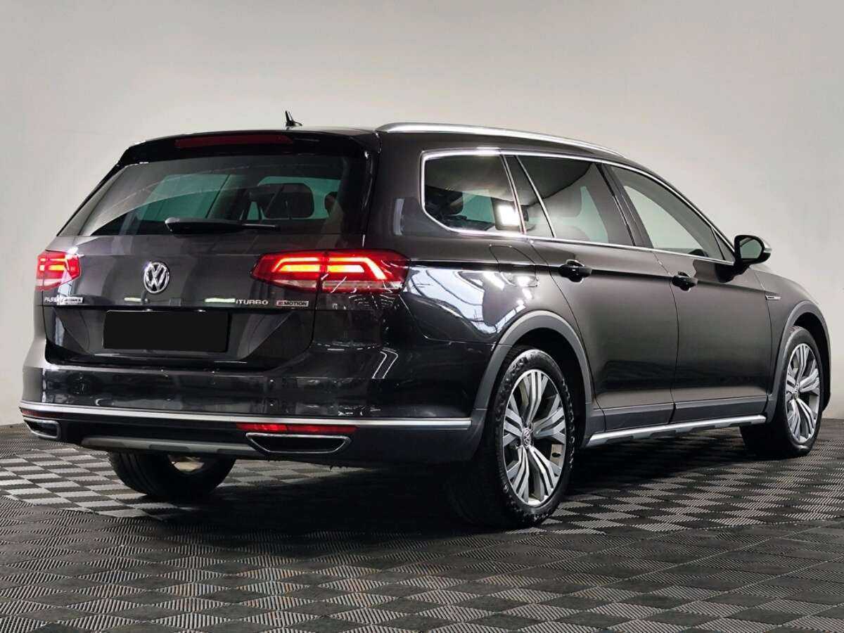 Volkswagen Passat 2019 года с пробегом. Фото: #2