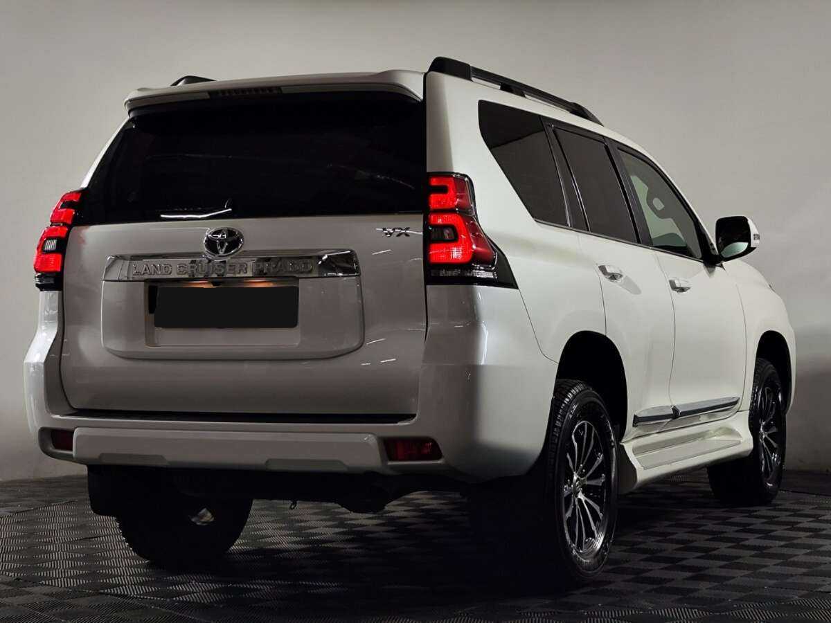 Toyota Land Cruiser Prado 2021 года с пробегом. Фото: #2