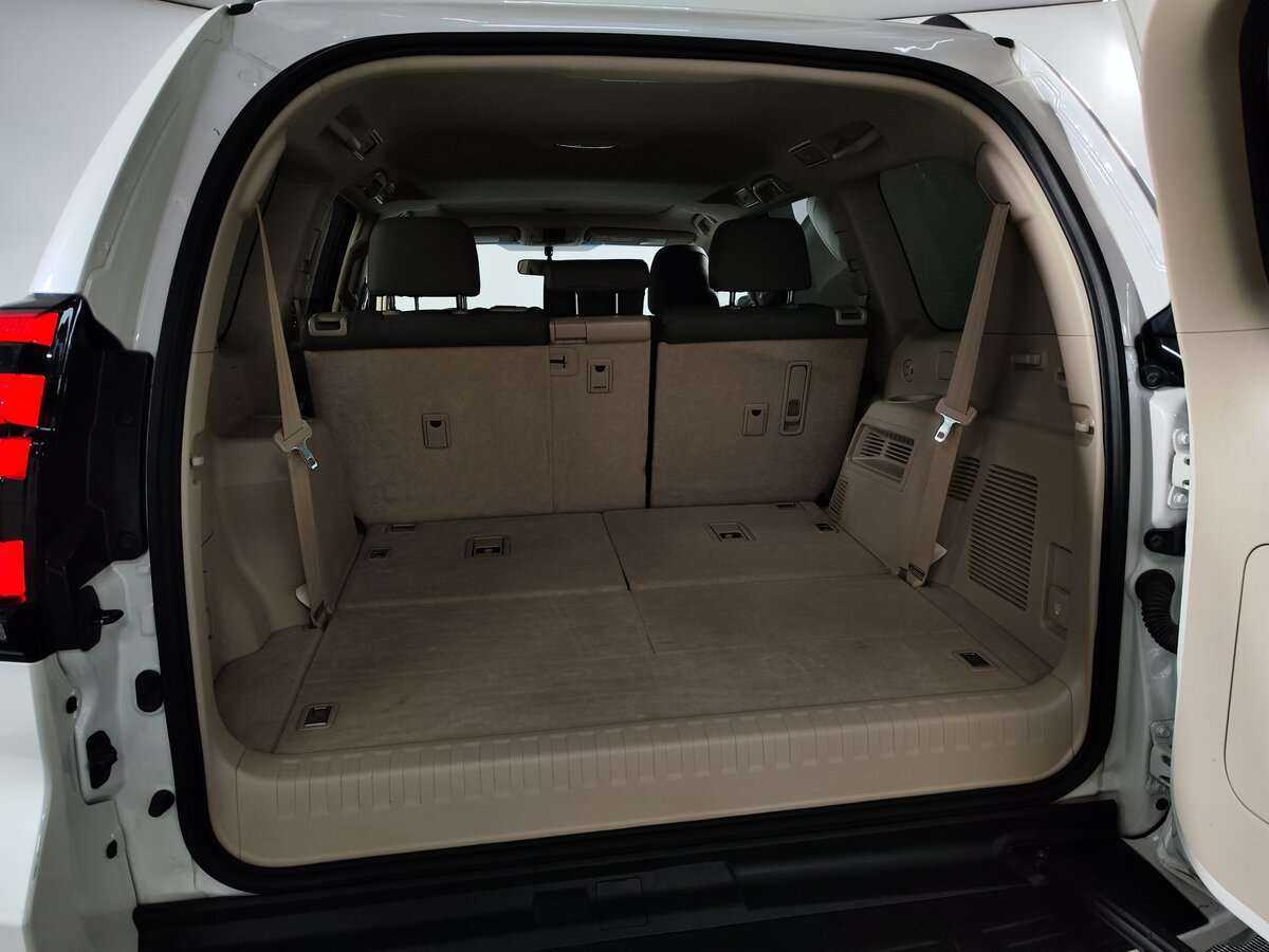 Toyota Land Cruiser Prado 2021 года с пробегом. Фото: #4