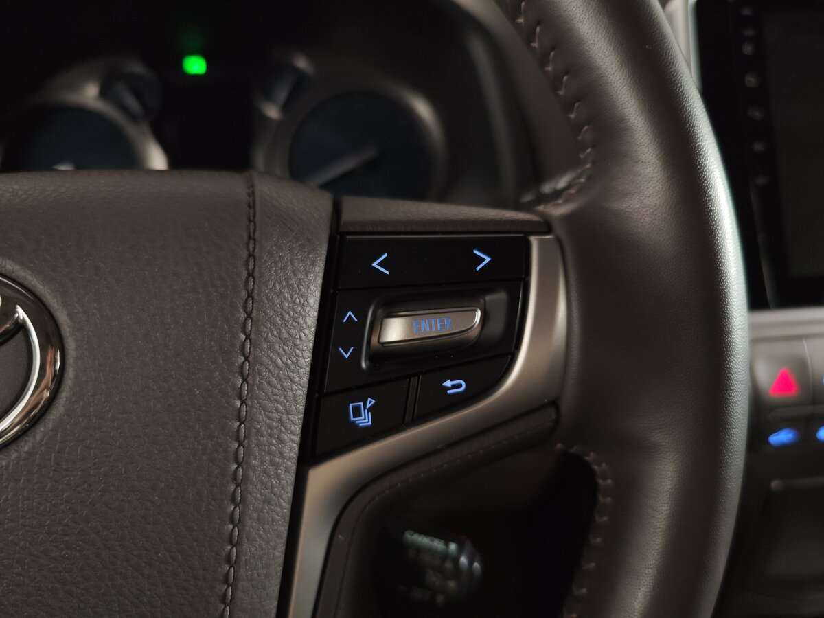 Toyota Land Cruiser Prado 2021 года с пробегом. Фото: #20