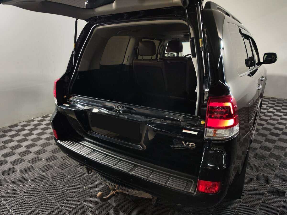 Toyota Land Cruiser 2016 года с пробегом. Фото: #6