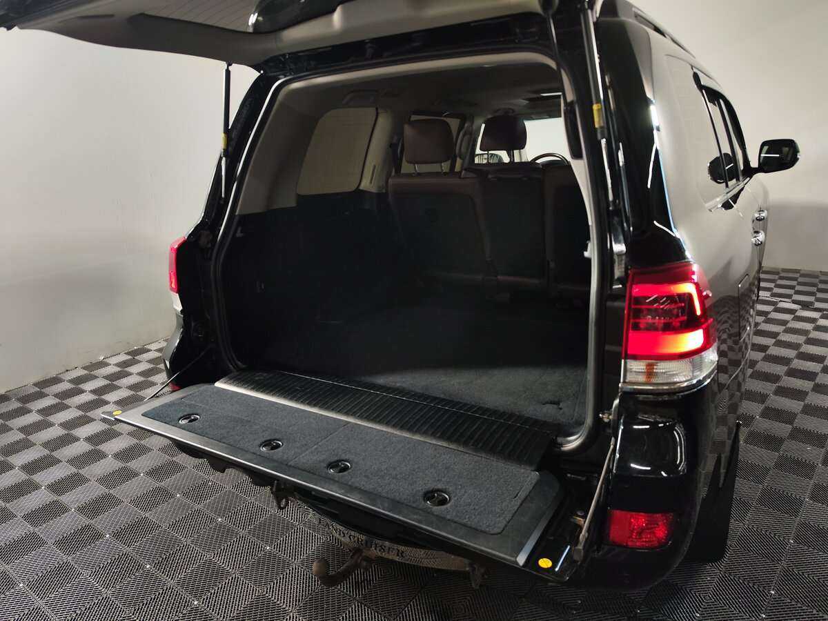 Toyota Land Cruiser 2016 года с пробегом. Фото: #8