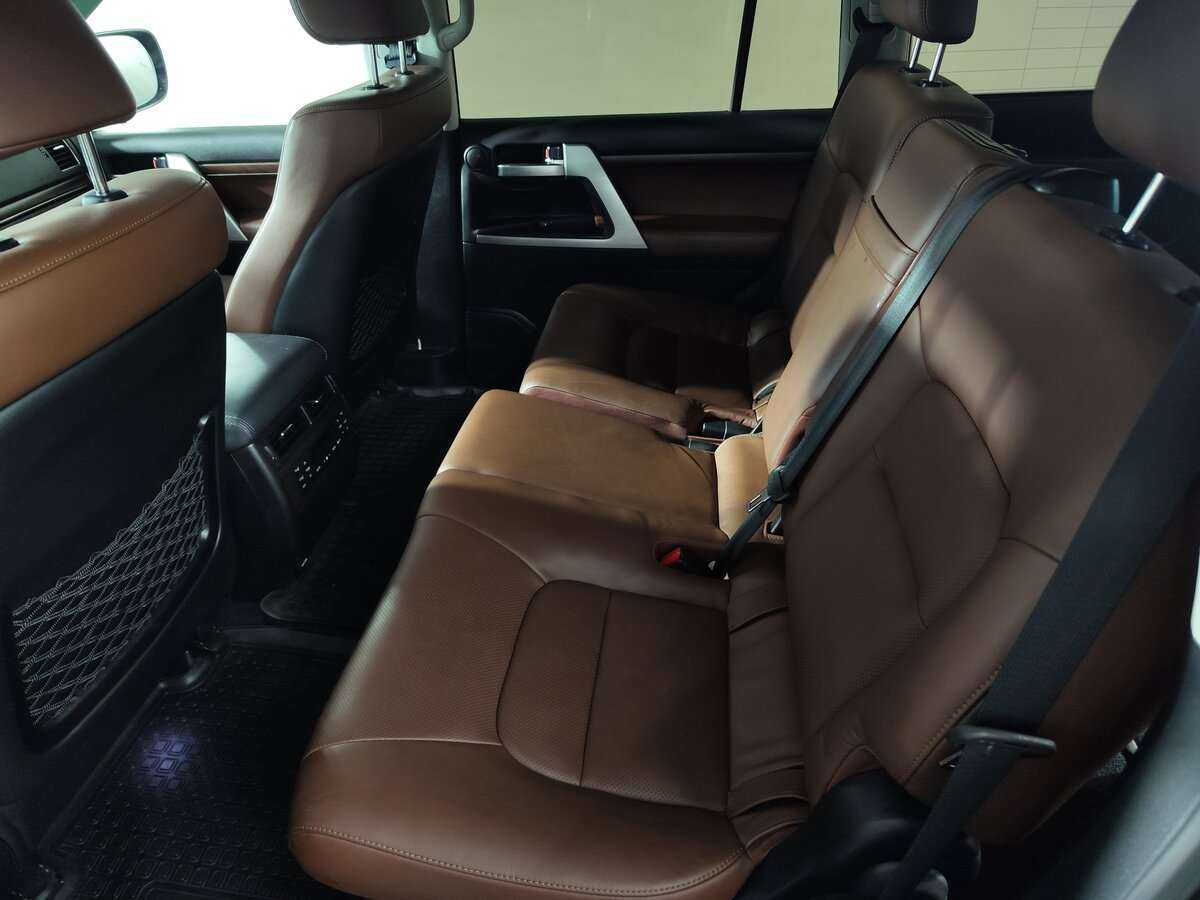 Toyota Land Cruiser 2016 года с пробегом. Фото: #11