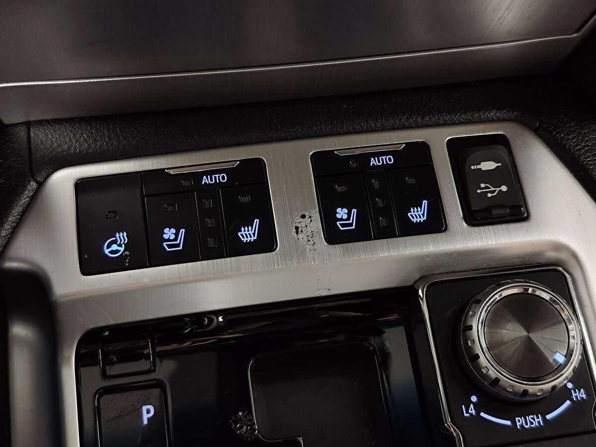 Toyota Land Cruiser 2016 года с пробегом. Фото: #20