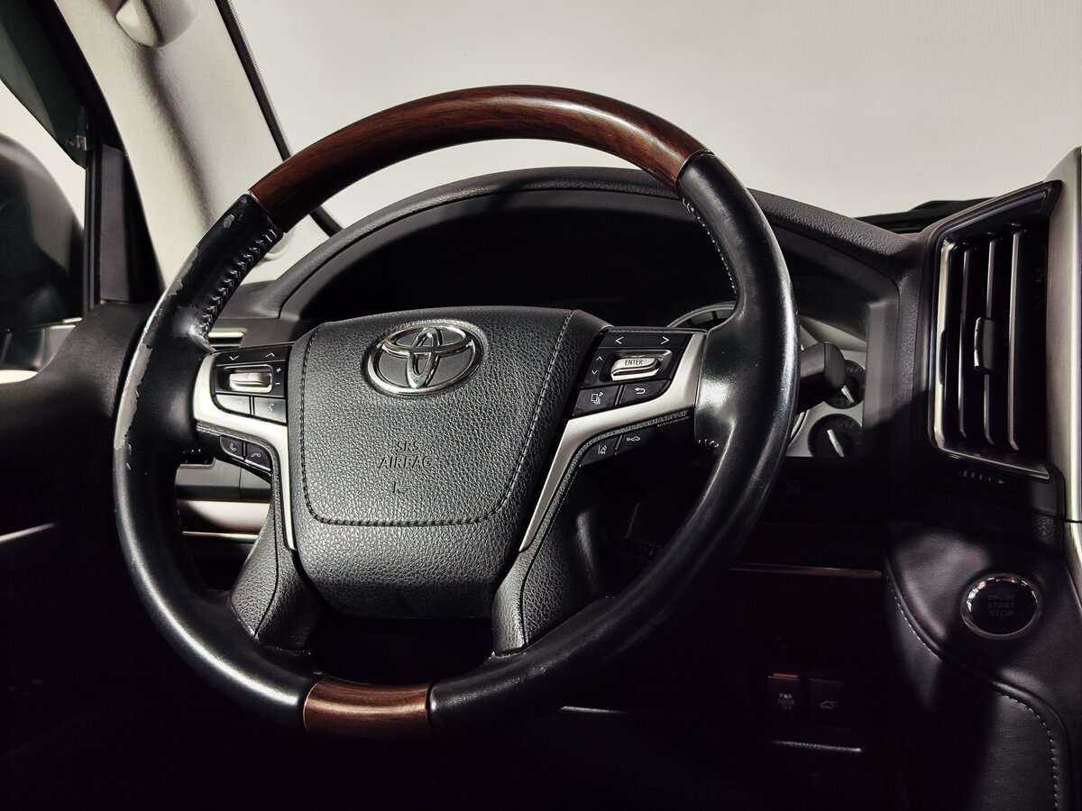 Toyota Land Cruiser 2016 года с пробегом. Фото: #21