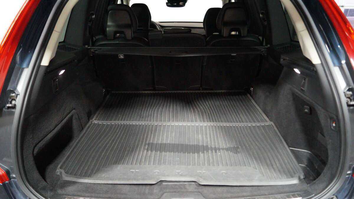 Volvo XC90 2019 года с пробегом. Фото: #7