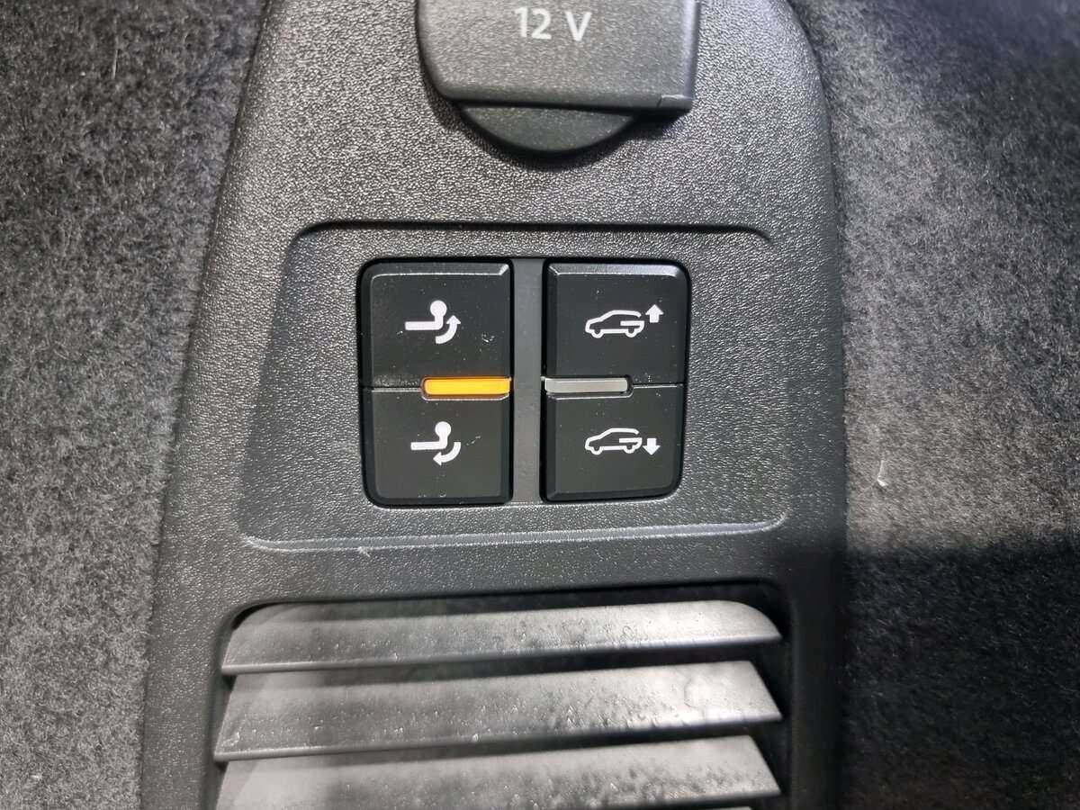 Volkswagen Touareg 2020 года с пробегом. Фото: #6