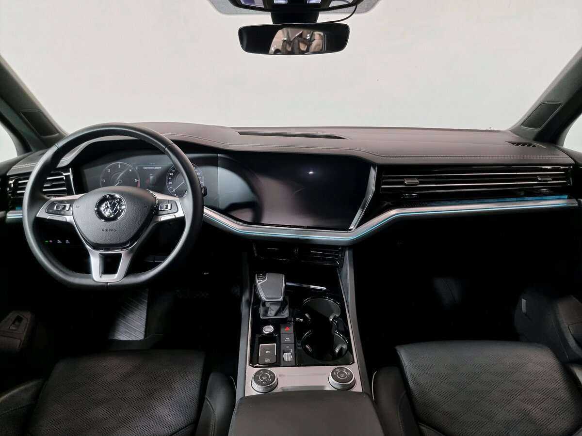Volkswagen Touareg 2020 года с пробегом. Фото: #16