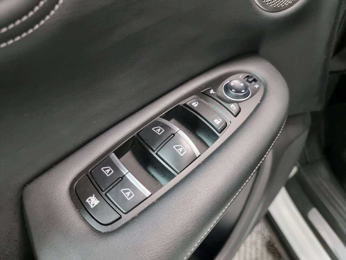 Infiniti QX50 2018 года с пробегом. Фото: #9