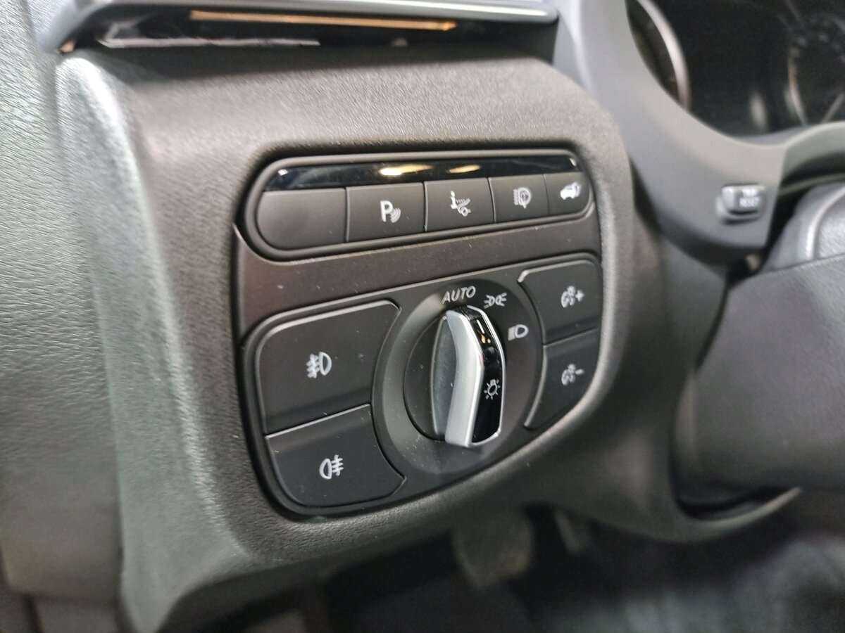 Infiniti QX50 2018 года с пробегом. Фото: #10