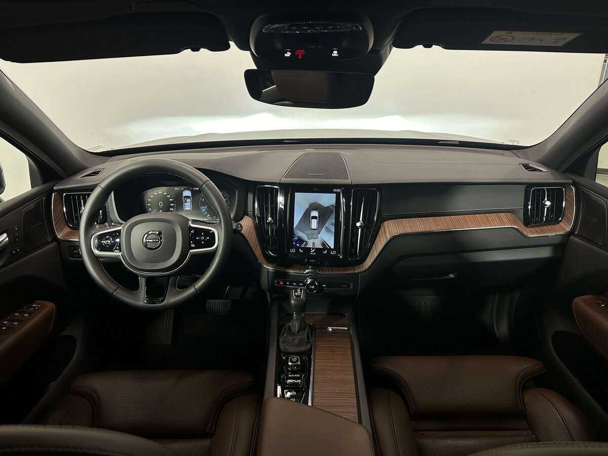 Volvo XC60 2019 года с пробегом. Фото: #12