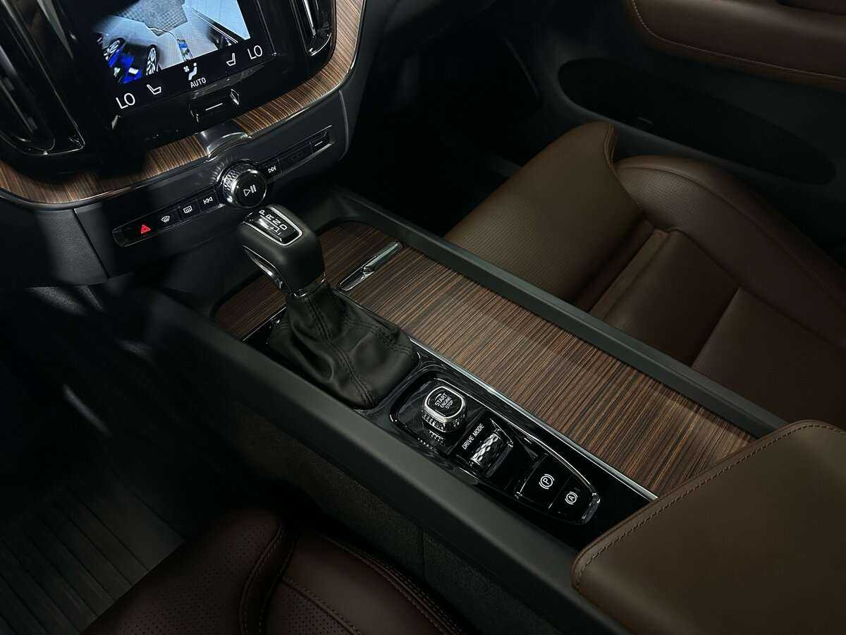 Volvo XC60 2019 года с пробегом. Фото: #18