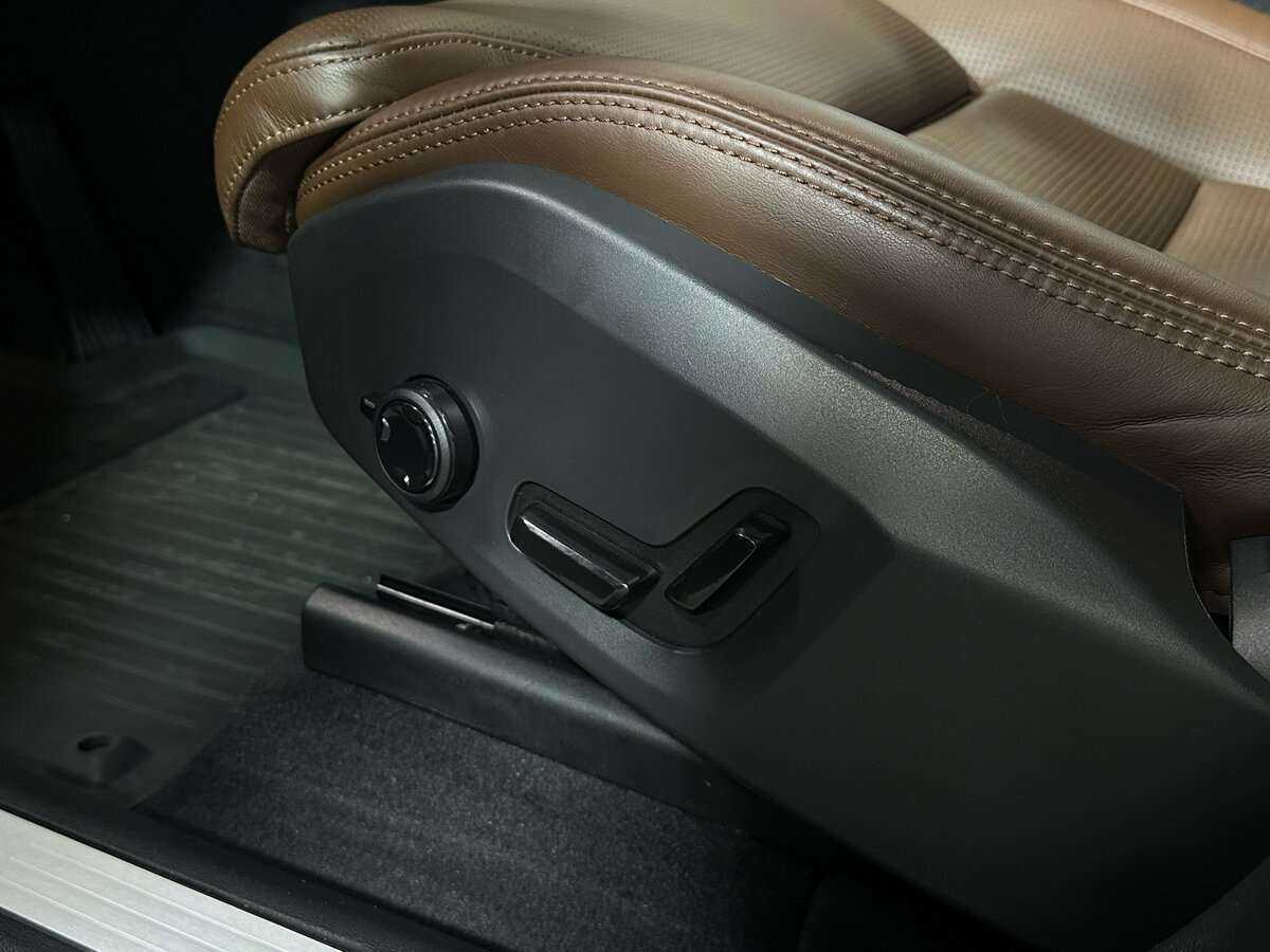 Volvo XC60 2019 года с пробегом. Фото: #24