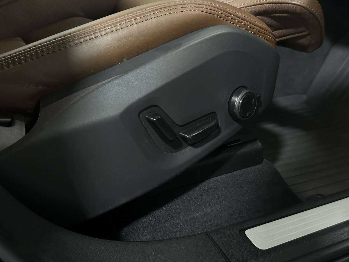 Volvo XC60 2019 года с пробегом. Фото: #25