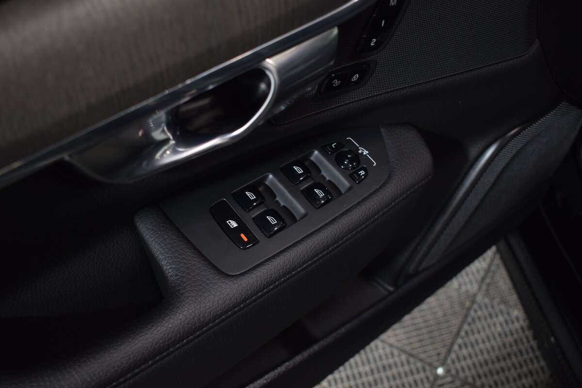 Volvo S90 2021 года с пробегом. Фото: #14