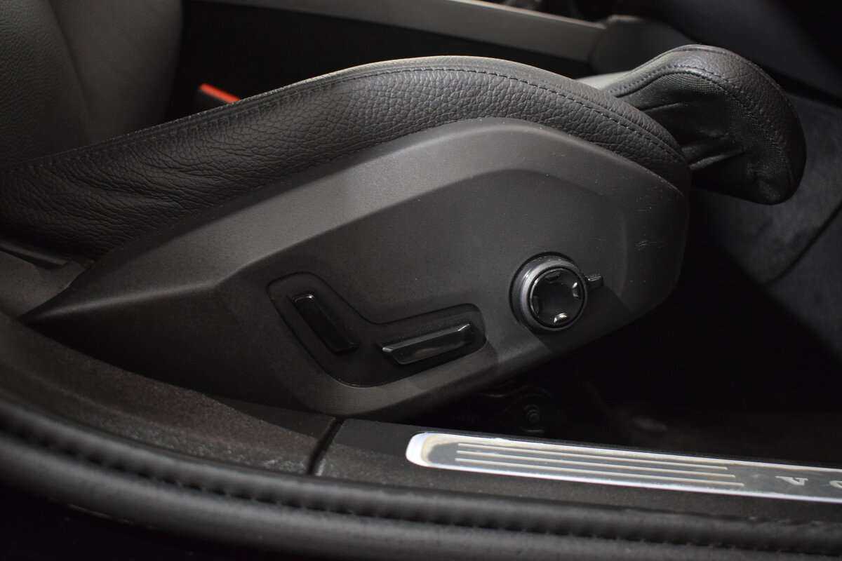 Volvo S90 2021 года с пробегом. Фото: #18