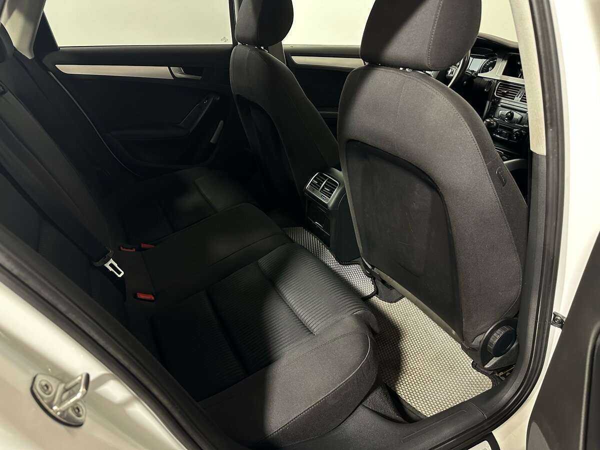 Audi A4 2011 года с пробегом. Фото: #9
