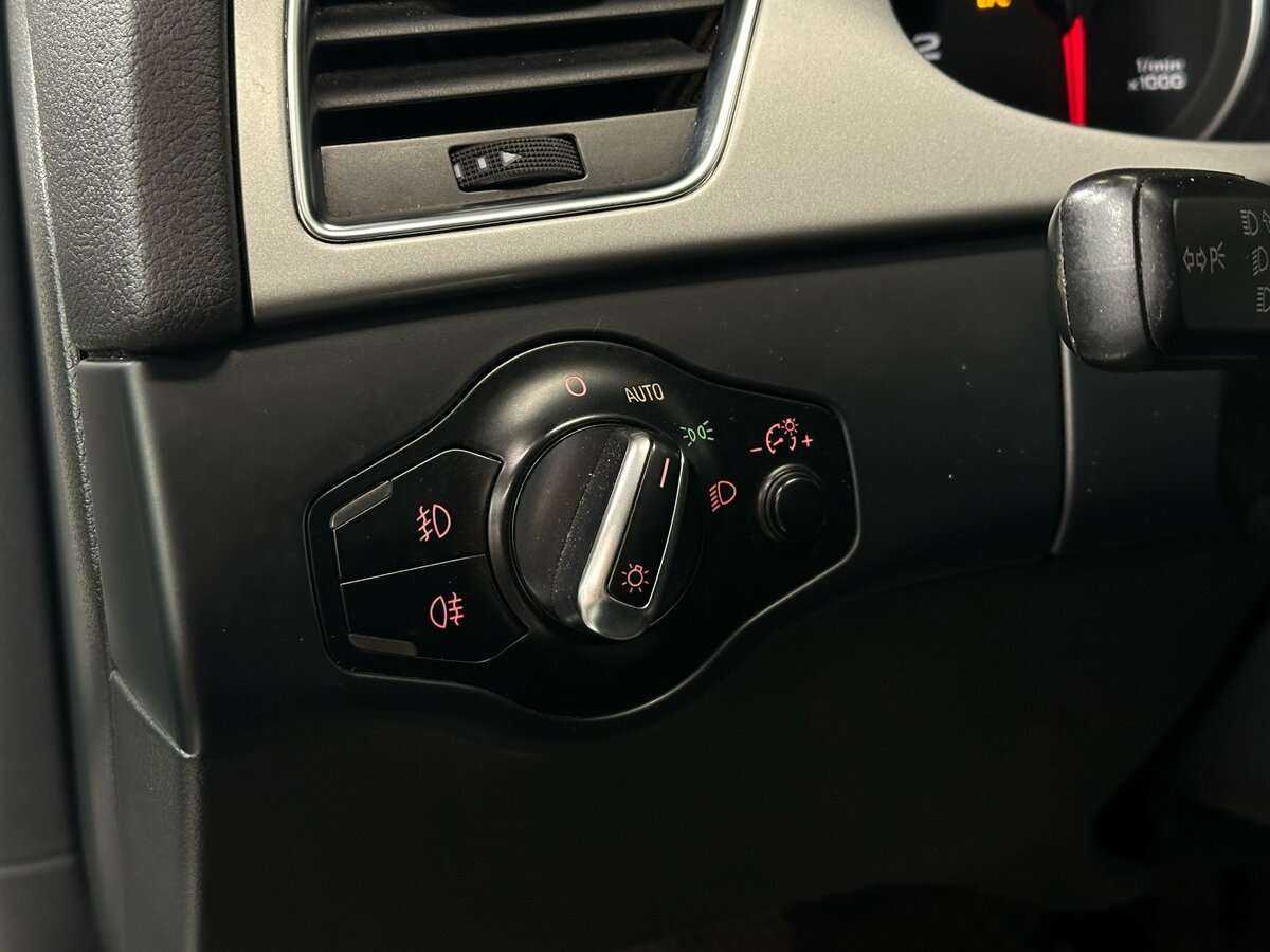 Audi A4 2011 года с пробегом. Фото: #14