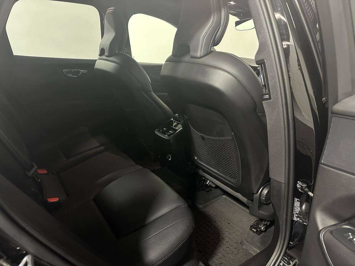 Volvo XC60 2019 года с пробегом. Фото: #8