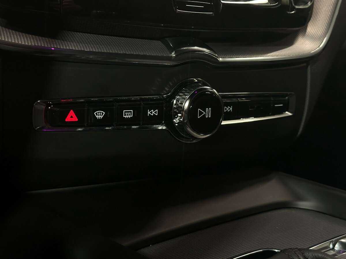 Volvo XC60 2019 года с пробегом. Фото: #14