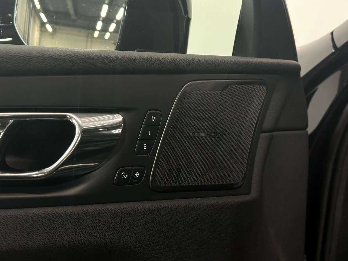 Volvo XC60 2019 года с пробегом. Фото: #21