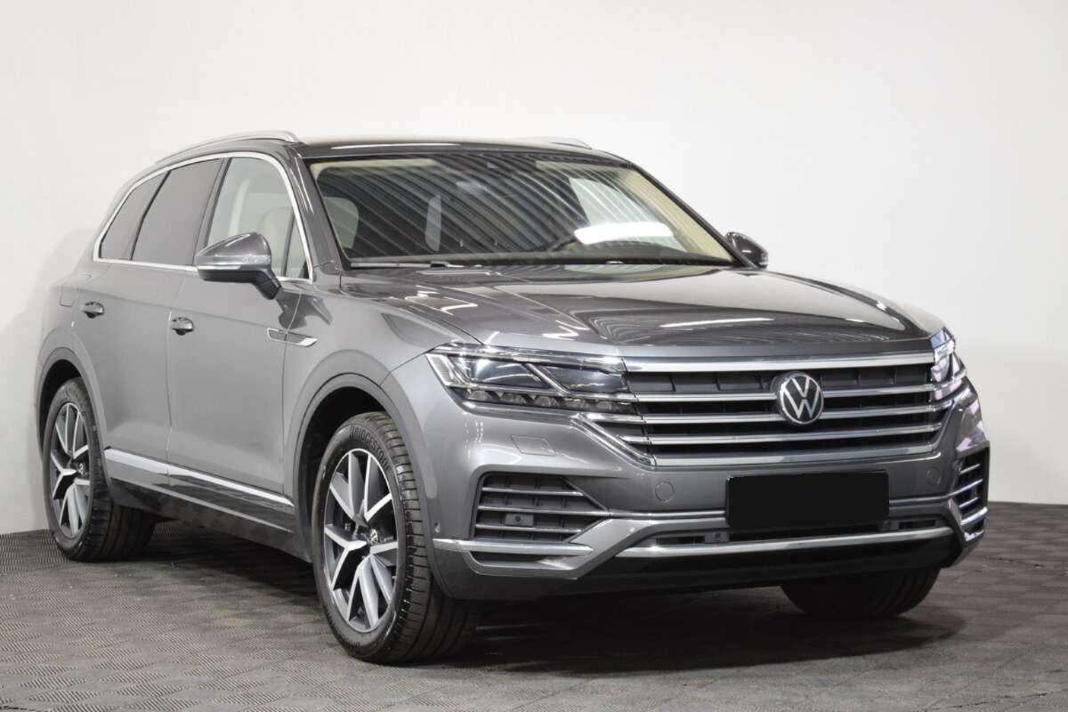 Volkswagen Touareg 2022 года с пробегом. Фото: #2