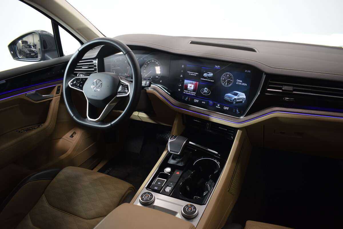 Volkswagen Touareg 2022 года с пробегом. Фото: #10