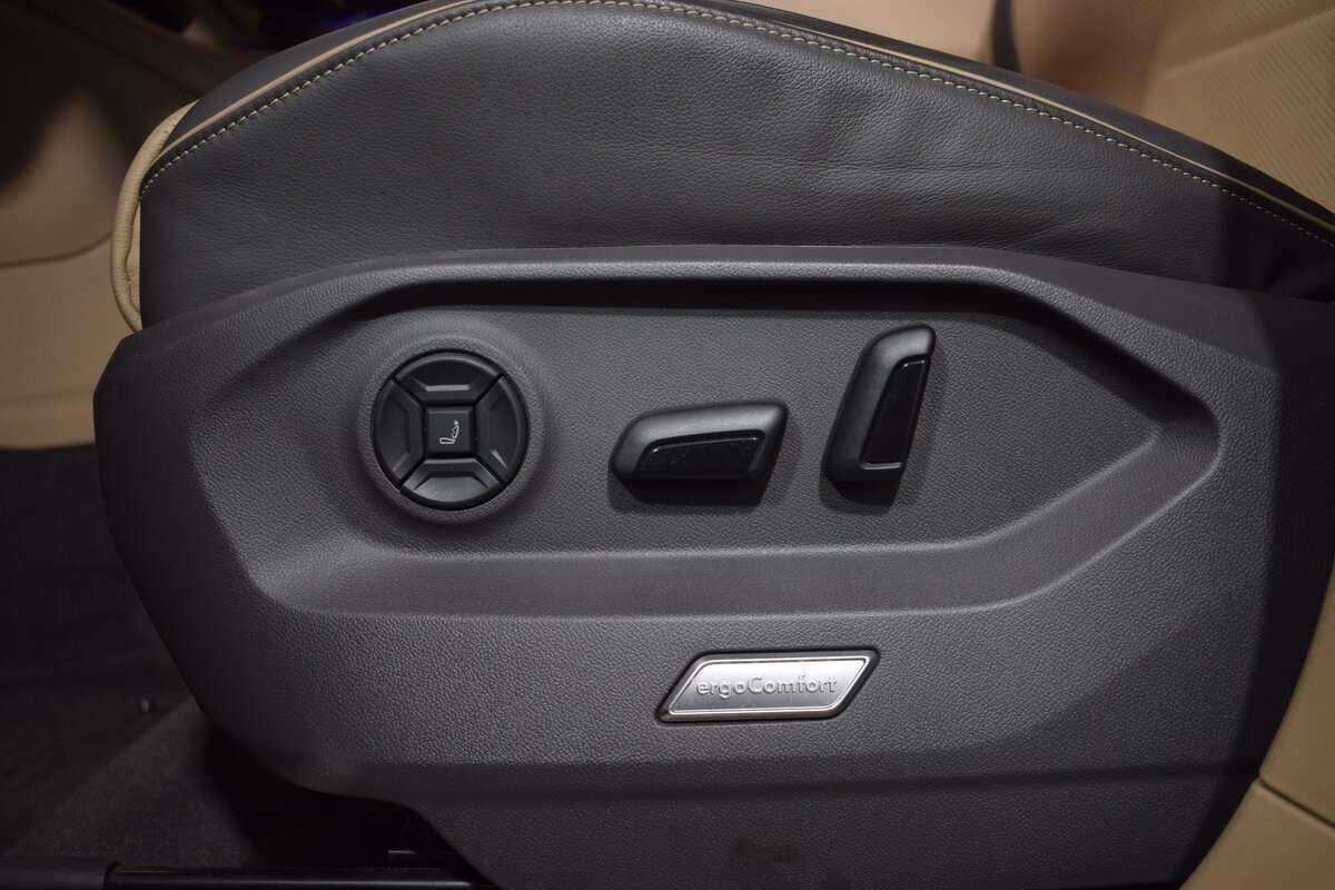 Volkswagen Touareg 2022 года с пробегом. Фото: #21