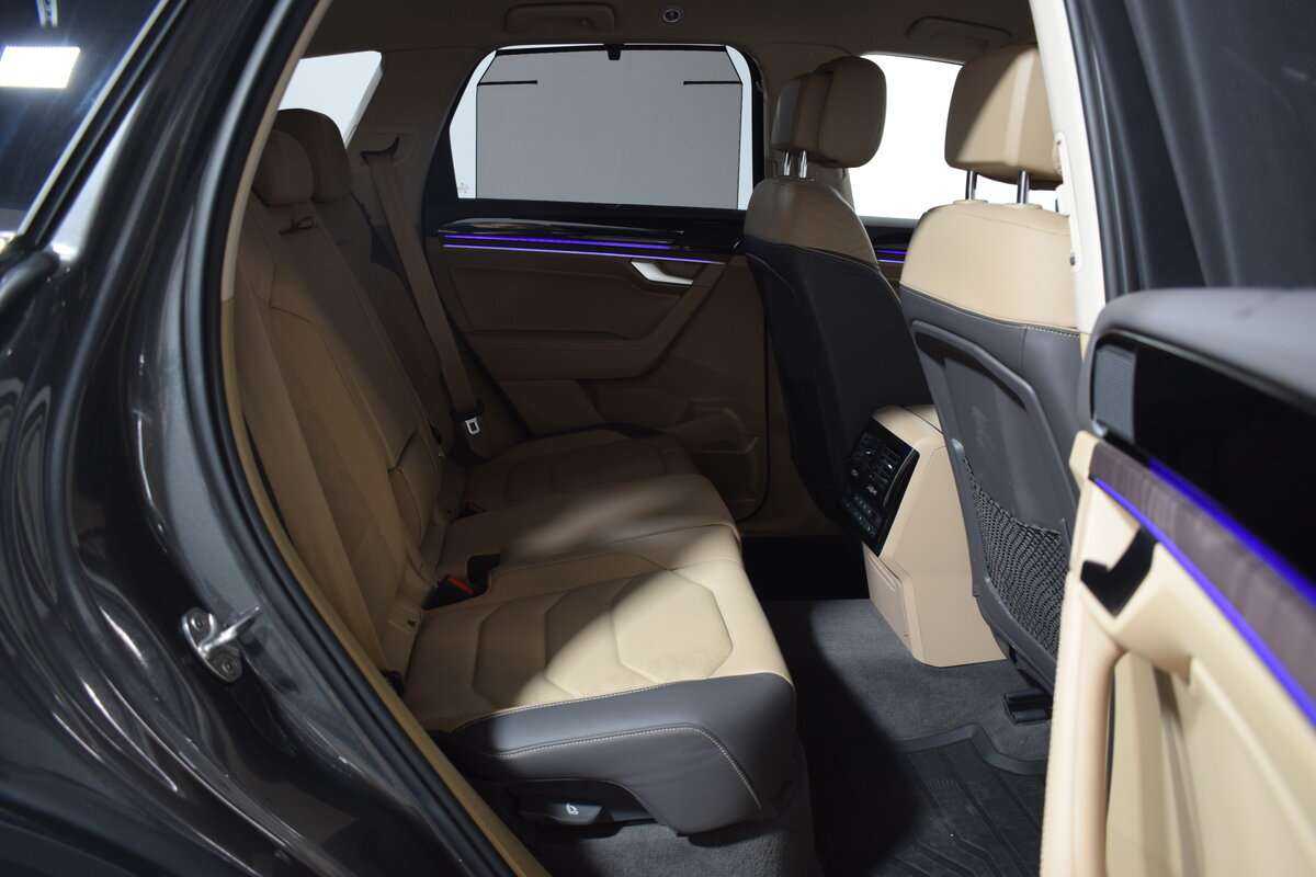 Volkswagen Touareg 2022 года с пробегом. Фото: #23