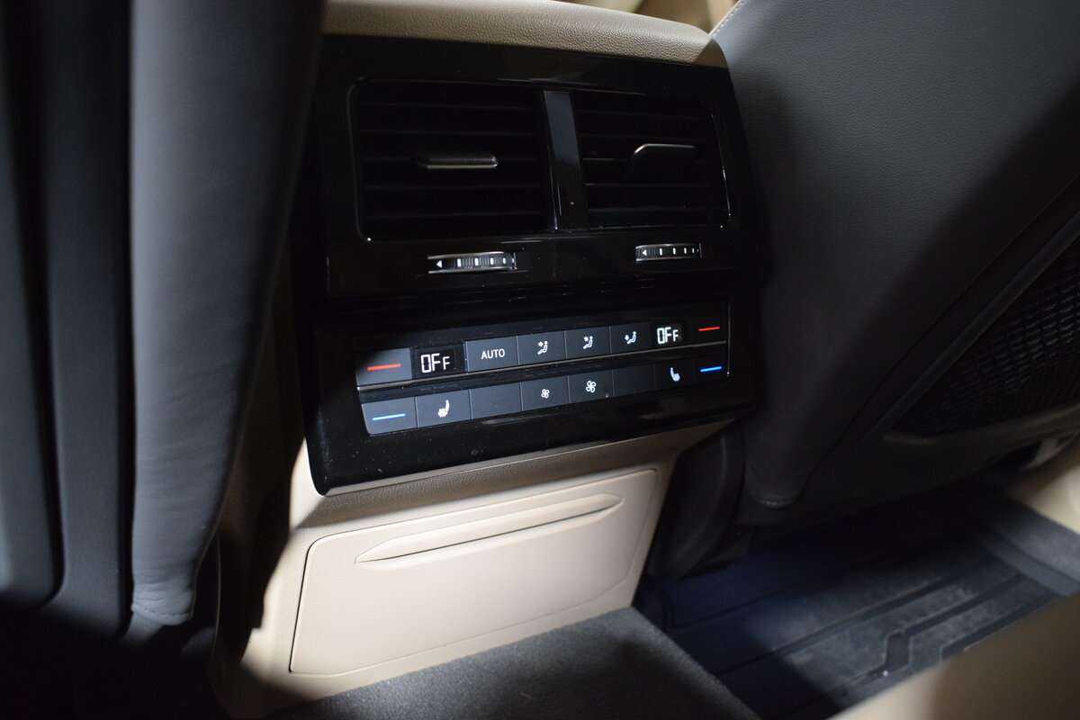 Volkswagen Touareg 2022 года с пробегом. Фото: #26