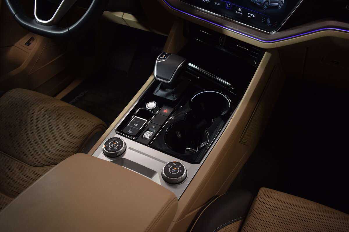 Volkswagen Touareg 2022 года с пробегом. Фото: #27