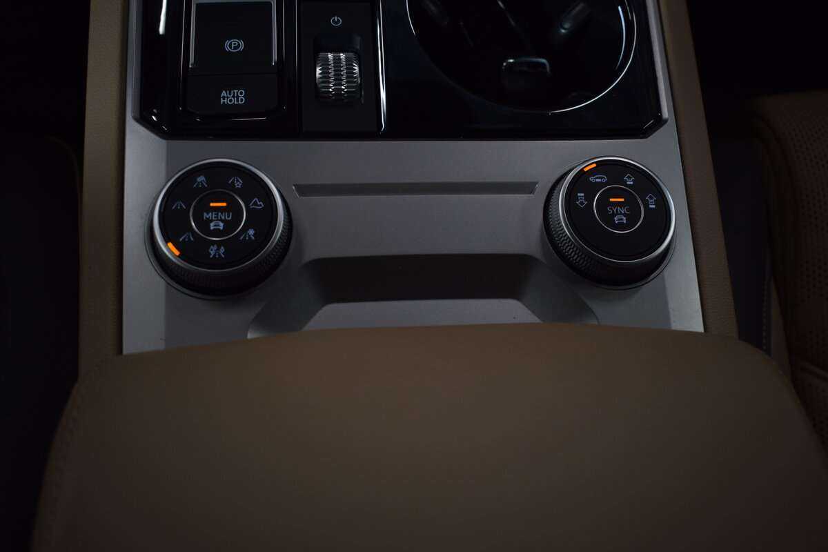 Volkswagen Touareg 2022 года с пробегом. Фото: #33