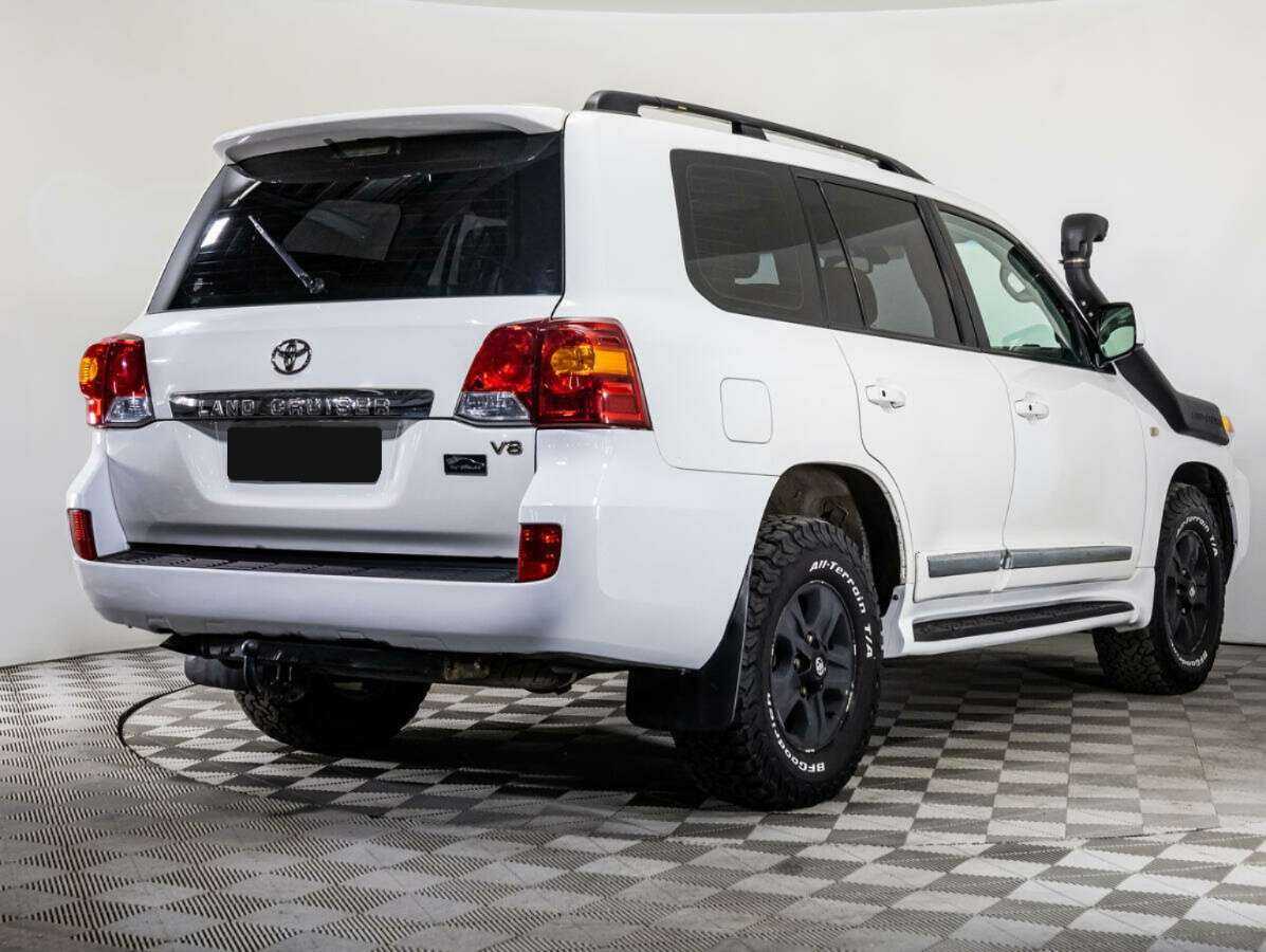 Toyota Land Cruiser 2010 года с пробегом. Фото: #3