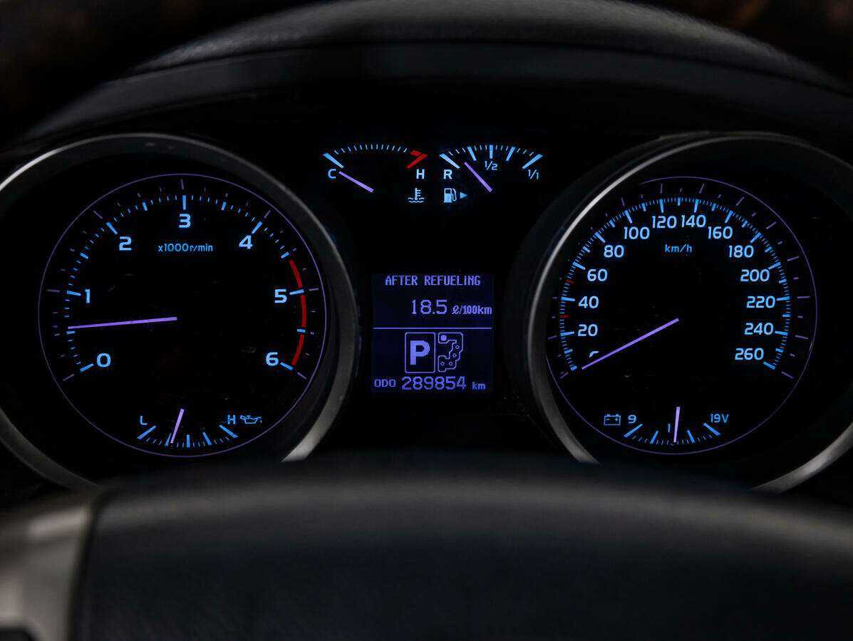 Toyota Land Cruiser 2010 года с пробегом. Фото: #9