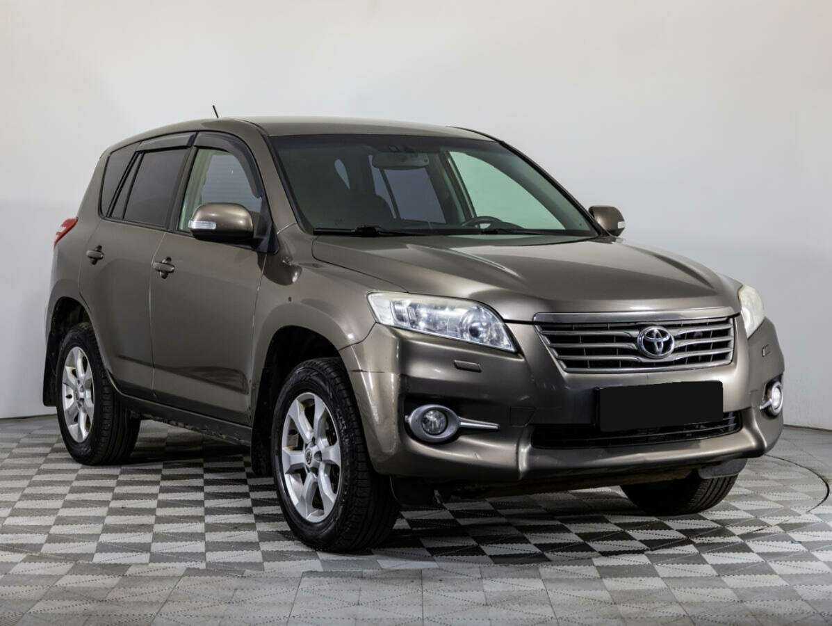 Toyota RAV4 2010 года с пробегом. Фото: #2